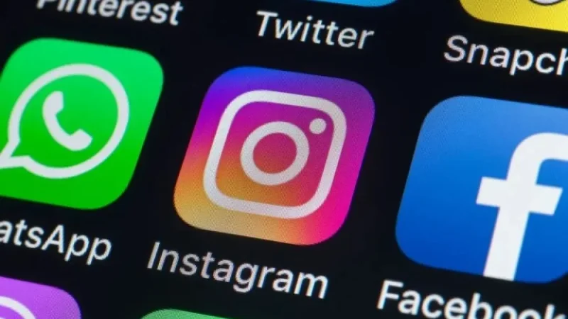 Instagram Down: Brief Messaging Disruption as Services Return