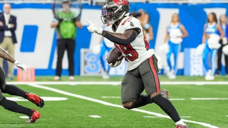 Christian Izien’s RFA Twist: 3 Signals Behind Tampa Bay’s Non-Tender and Detroit’s One-Year Move
