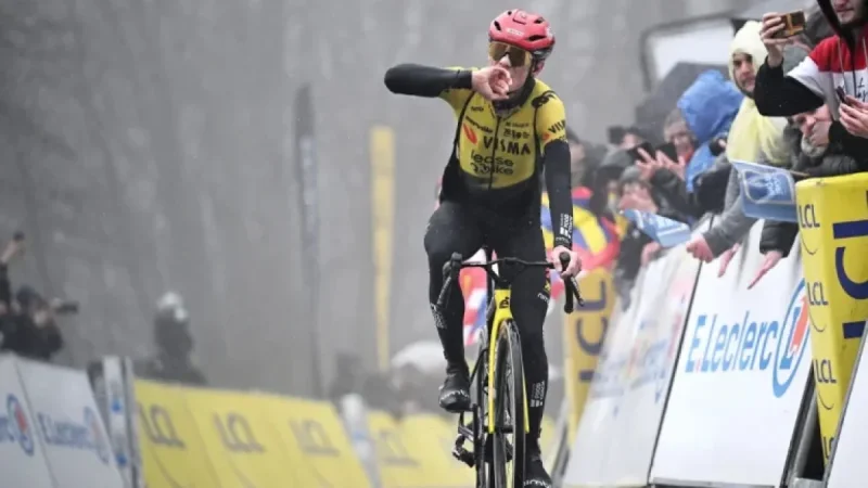 Jonas Vingegaard Shares Insight Behind DIY Paris-Nice Bib Tights
