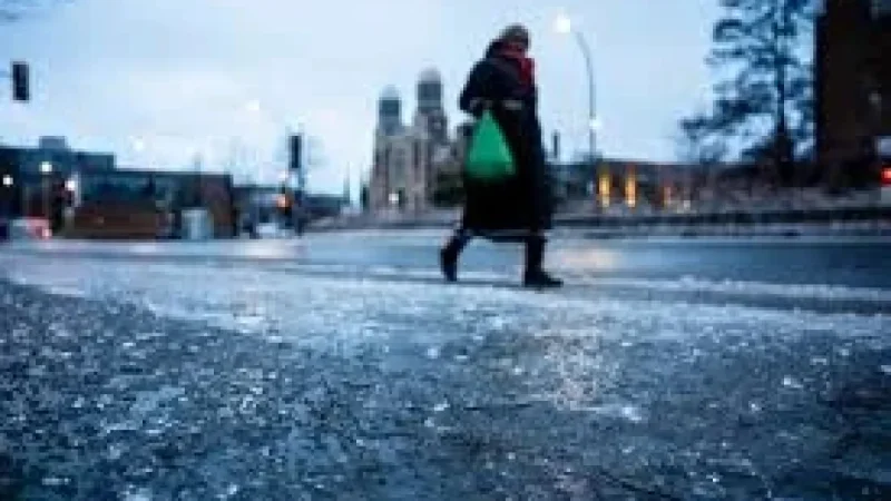 Quebec School Closures Leave Commuters and Families Navigating Ice and Outages