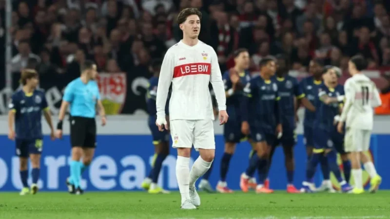 Uefa Europa League: VfB Stuttgart suffer Porto setback in last-16 first leg