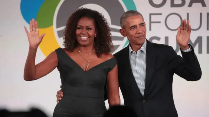 Barack and Michelle Obama Co-Produce Broadway Revival of ‘Proof’
