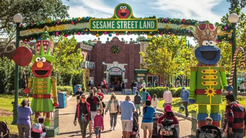 Lawsuit Targets SeaWorld for Mismanaging ‘Sesame Street’ Brand