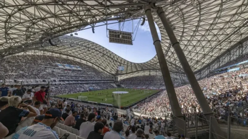 Marseille Fc hit by Vélodrome backlash as supporters stage 45-minute silence during Auxerre clash