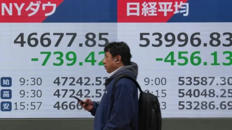 Stocks Drop as Iran Conflict Keeps Oil Above $100, Shifts Rate Outlook