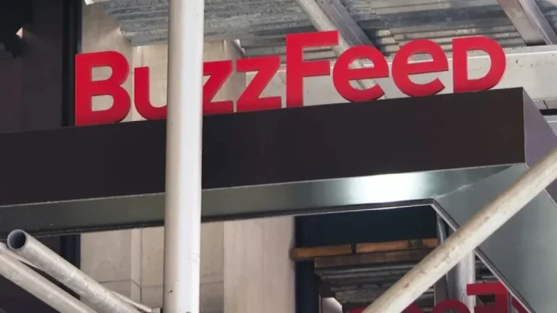 BuzzFeed Alerts Readers of Potential Looming Shutdown