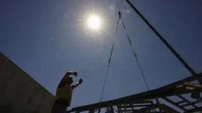 Extreme Heat Warning: 5 Signals This Early-Season Western Heatwave Could Redraw the Spring Playbook