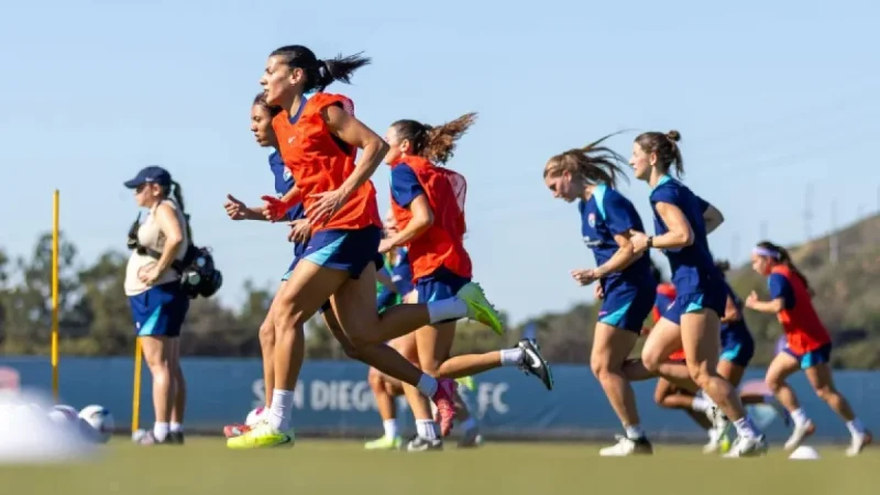 Houston Dash Vs San Diego Wave exposes a quiet contradiction: roster certainty meets a deliberate mystery