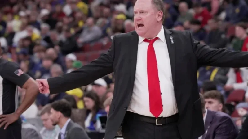 Wisconsin Coach Greg Gard Praises Yaxel Lendeborg as ‘Complete Player’