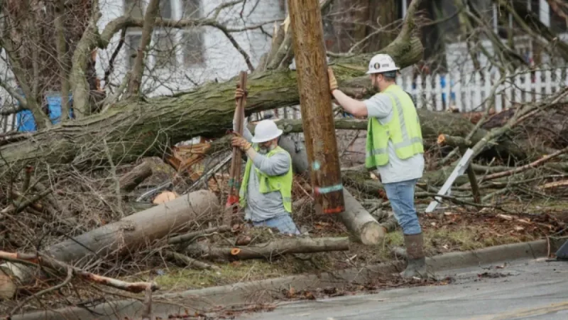 Entergy Outage Map: 4 realities behind Midwest windstorm restoration as crews race toward Monday night