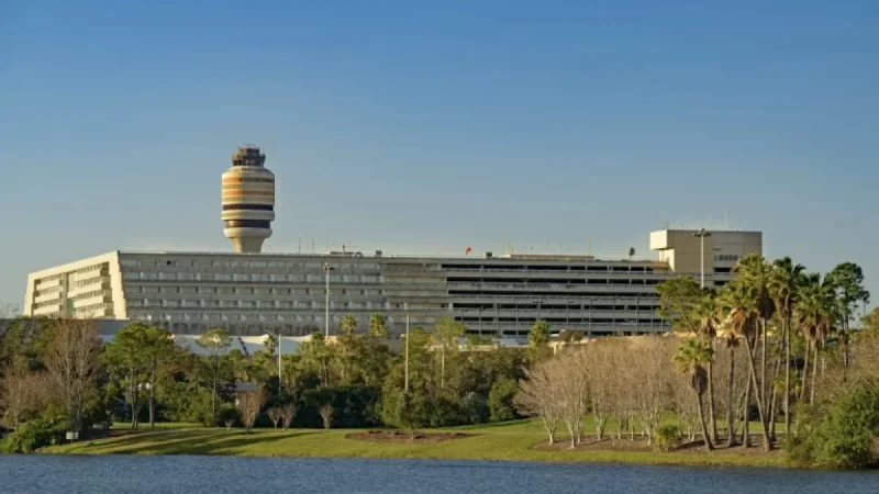 Mco Airport spring break surge meets storms: 409 delays and 55 cancellations test Orlando’s peak-weekend resilience