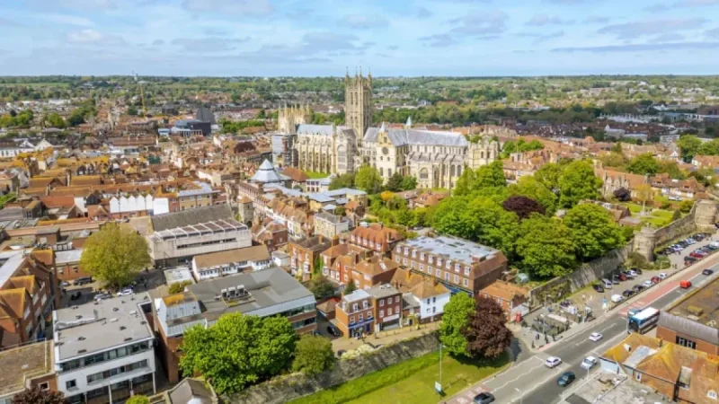 Meningitis outbreak at University of Kent: Two dead and up to 13 cases under investigation