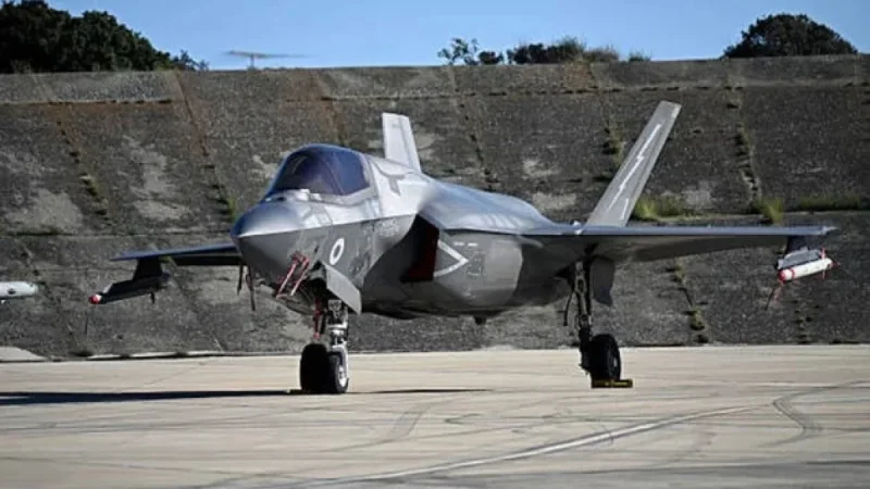 Pentagon Report Highlights Delays in F-35 Software Upgrades (LMT:NYSE)