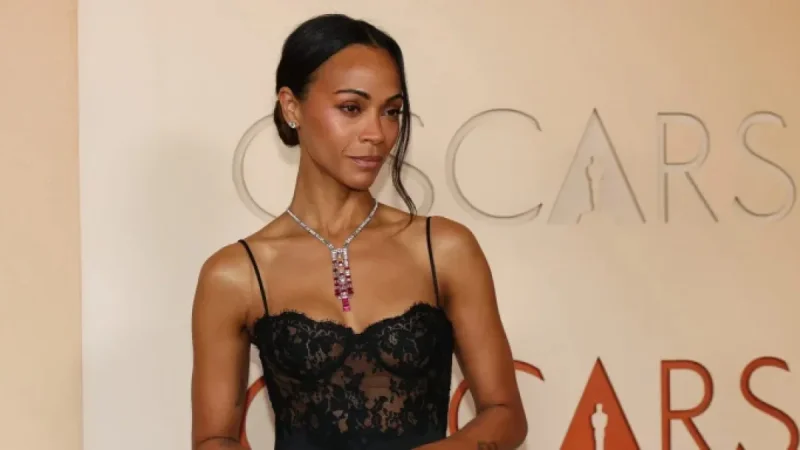 Zoe Saldana’s Lingerie-Inspired Oscar Gown and an Art Deco Necklace That Stole the Spotlight
