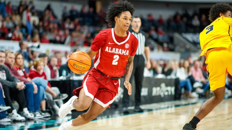 Alabama Basketball: Nate Oats Suspends Aden Holloway Over Drug Charges