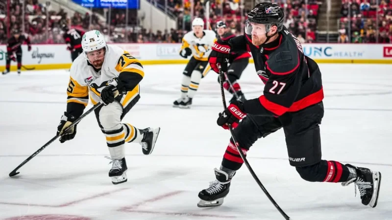 Penguins vs Hurricanes LIVE: Carolina Leads 1-0 in Third — Sabres Win, NHL Playoff Picture Tightens