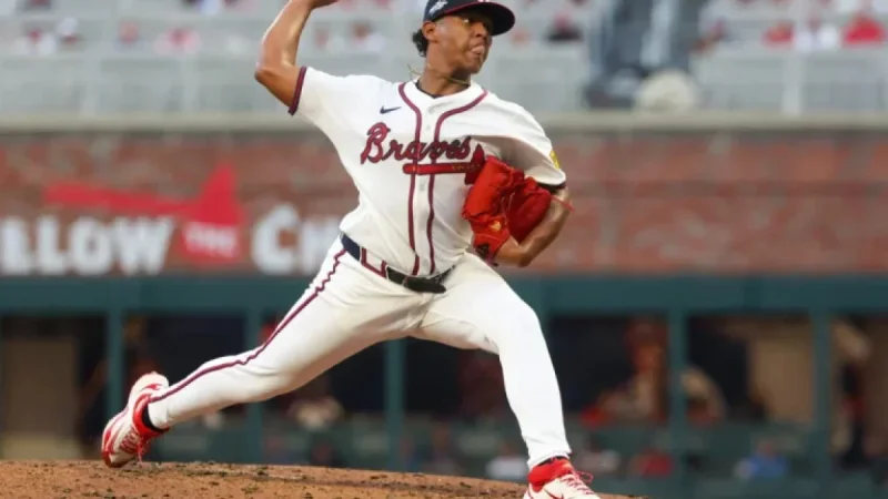 Braves Add Didier Fuentes to Opening Day Roster