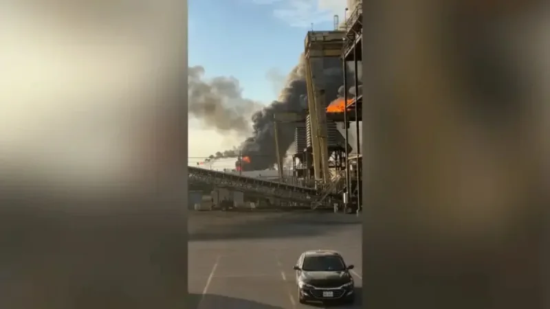 Texas Oil Refinery Explosion Reveals Sudden Blaze at Port Arthur Plant
