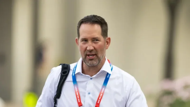 Brian Schottenheimer Considers Offensive Talent for First-Round Pick