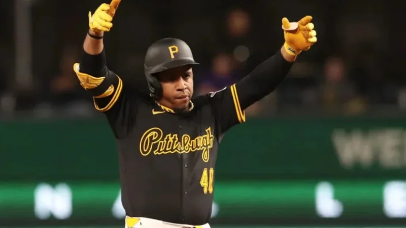 Pirates Assign Enmanuel Valdez for Designation