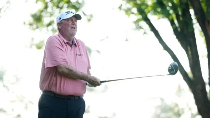 Mark Calcavecchia Ejected from Masters for Phone Use Violation