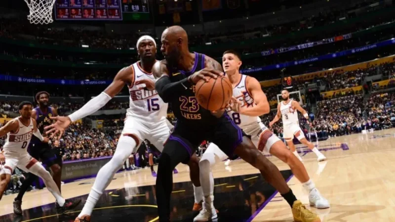 LeBron James Boosts Lakers’ Playoff Hopes with Dynamic Performance