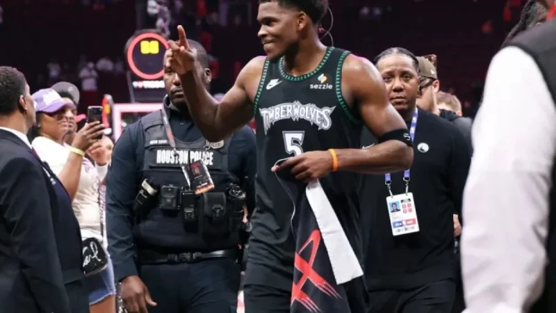 Timberwolves Edge Rockets 136-132: Edwards Shines in NBA Thriller