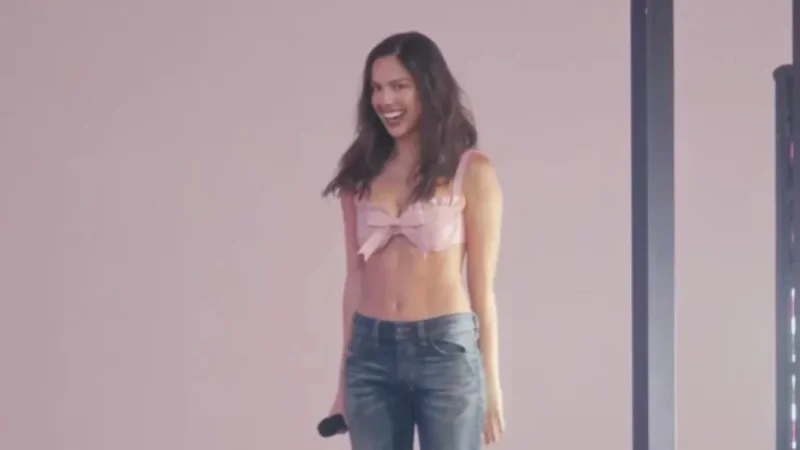 Olivia Rodrigo Surprises Coachella with Debut of “Drop Dead”
