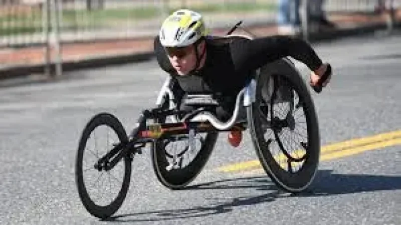 Boston Marathon Tracker: 3 live-update signals that matter more than the race clock