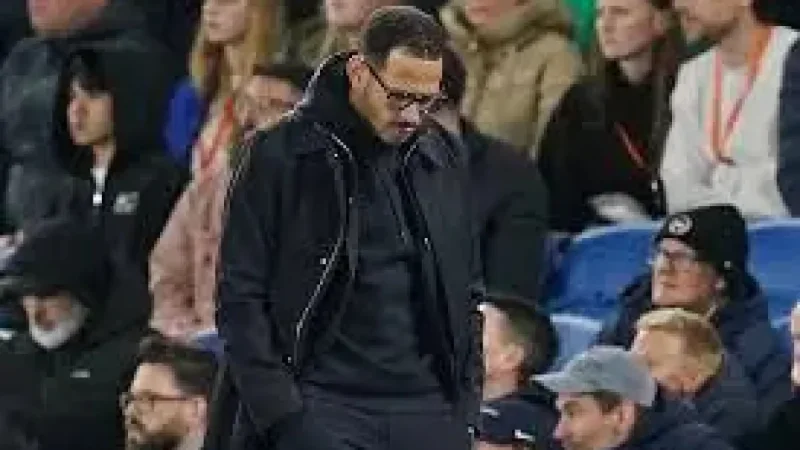 Gary Neville: 5 signs Chelsea’s Liam Rosenior gamble was collapsing