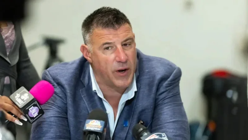 Dianna Russini Hosts NFL Meeting Pool Party Featuring Mike Vrabel