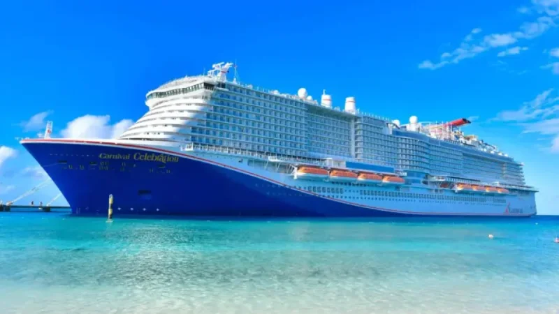 Carnival Corporation & Plc: 15 Million Shares Sold by Insiders Raises a 2-Signal Question