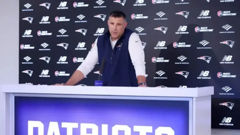 New York Post Vrabel Photos: Patriots Coach Back at Facility After Week of Fallout