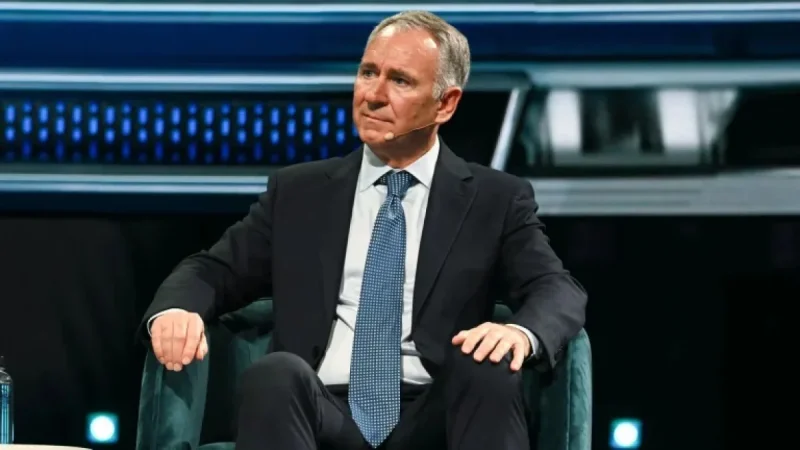 Billionaire Ken Griffin Meets NY Gov. Hochul Amid Pied-a-Terre Tax Dispute