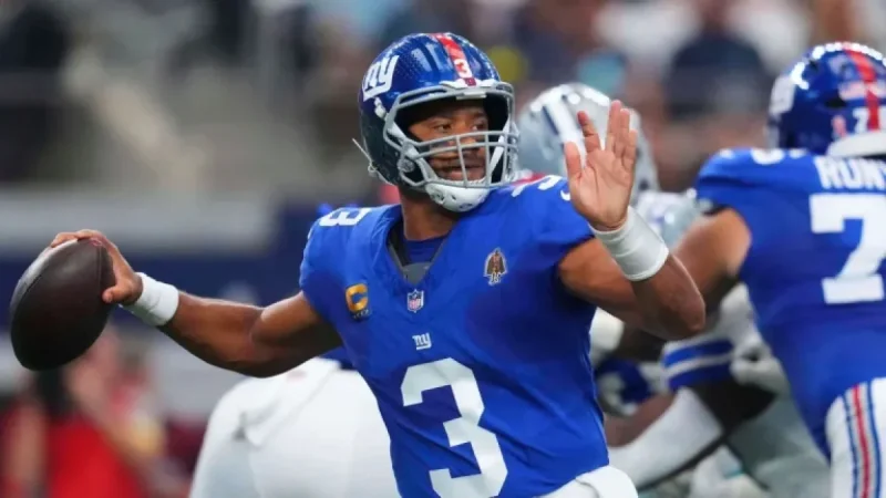Russell Wilson Visits Jets at Geno Smith’s Suggestion