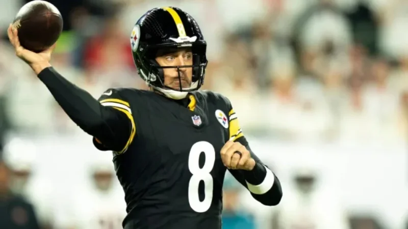 Steelers Submit UFA Tender for Aaron Rodgers