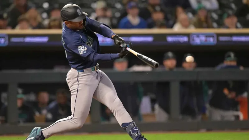 Julio Rodríguez Reaches .678 OPS After 140 Plate Appearances