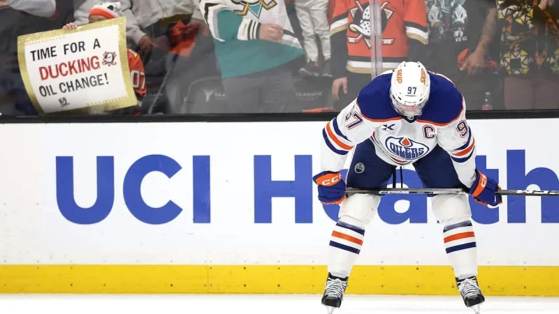 McDavid Fustige Edmonton Après l'Élimination — Pointage Canadien