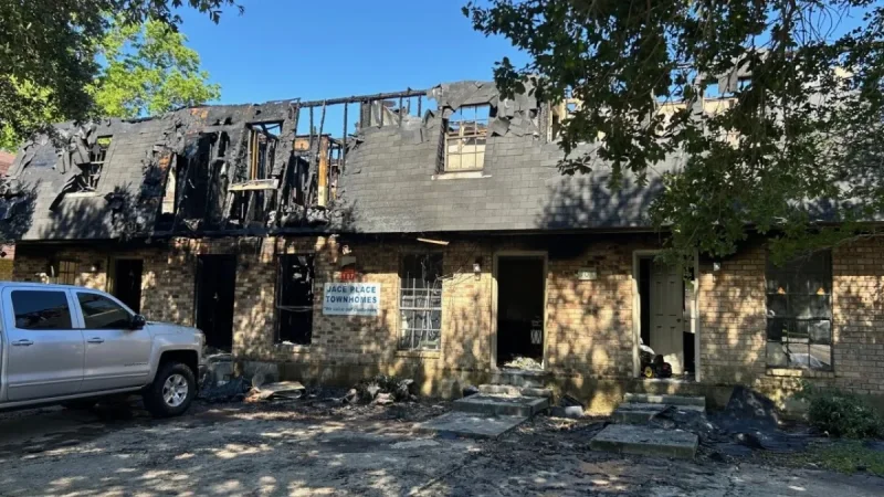 9-year-old girl dies in Lafayette Apartments fire before 4 a.m.