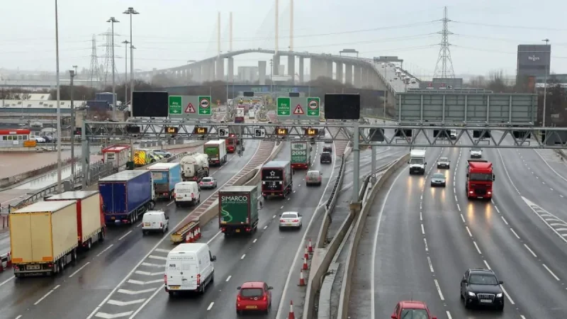 Broken down vehicle blocks one lane at Dartford Crossing