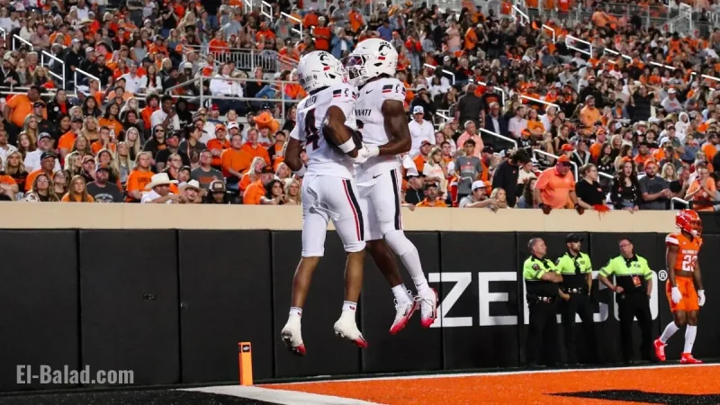Cincinnati 49–17 Oklahoma State: Bearcats roll to sixth straight win behind Brendan Sorsby and a three-TD first half from Cyrus Allen