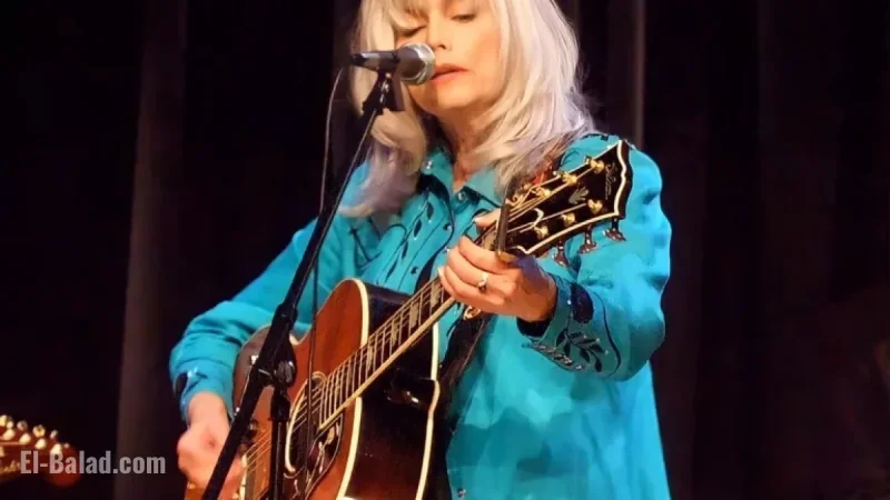 Emmylou Harris Enlists Famous Band for Solo Debut Album