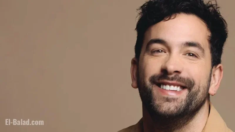 Félix-Antoine Tremblay Shares Stunning Black-and-White Photo with Baby on Instagram