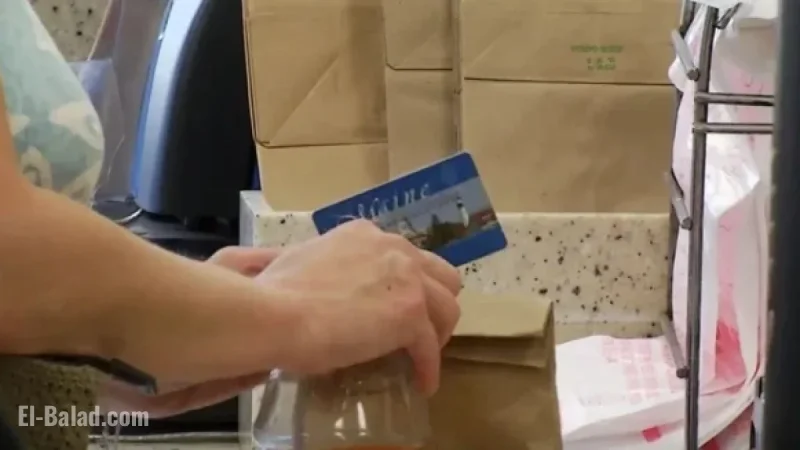 Government Shutdown Halts November SNAP Benefits Distribution