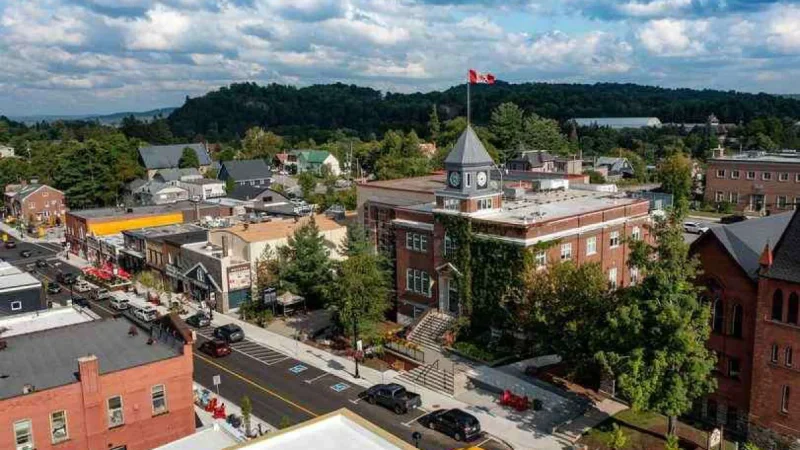 Huntsville council to review Pine Marten Road, 3 other street names