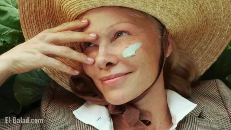 Pamela Anderson Builds Sonsie Embracing Joyful Beauty