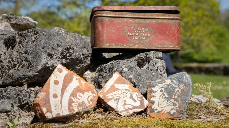 Simon White Returns 3 Tiles to English Heritage After 60 Years