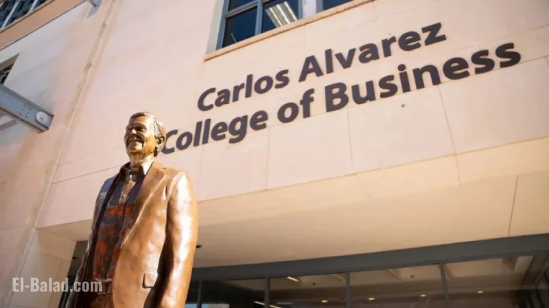 University Leaders Reveal Carlos Alvarez Statue at Main Campus Ceremony