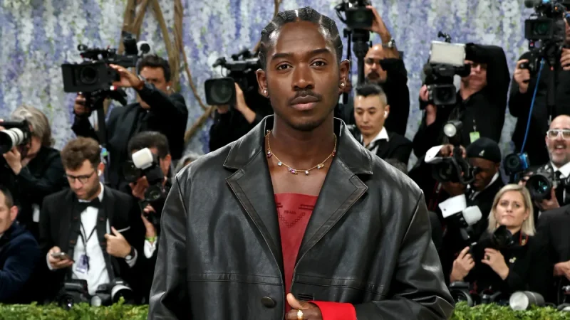 Damson Idris Debuts Rainbow Maxi Necklace at 2026 Met Gala