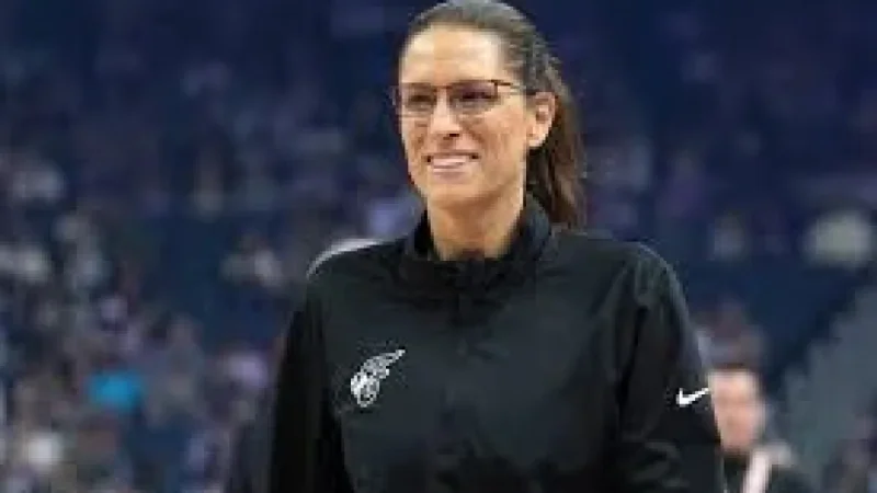 Raven Johnson Praises Lisa Salters as Stephanie White Watches Practice
